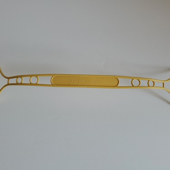 Tupperware Harvest Gold Pie / Cake Carrier with Carrying Strap - Picture 6 of 8